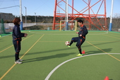 動きながらのボレー（インサイド）