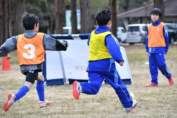 ☆絶版品☆ サッカードイツ流 タテ の突破力 | www.qeyadah.com