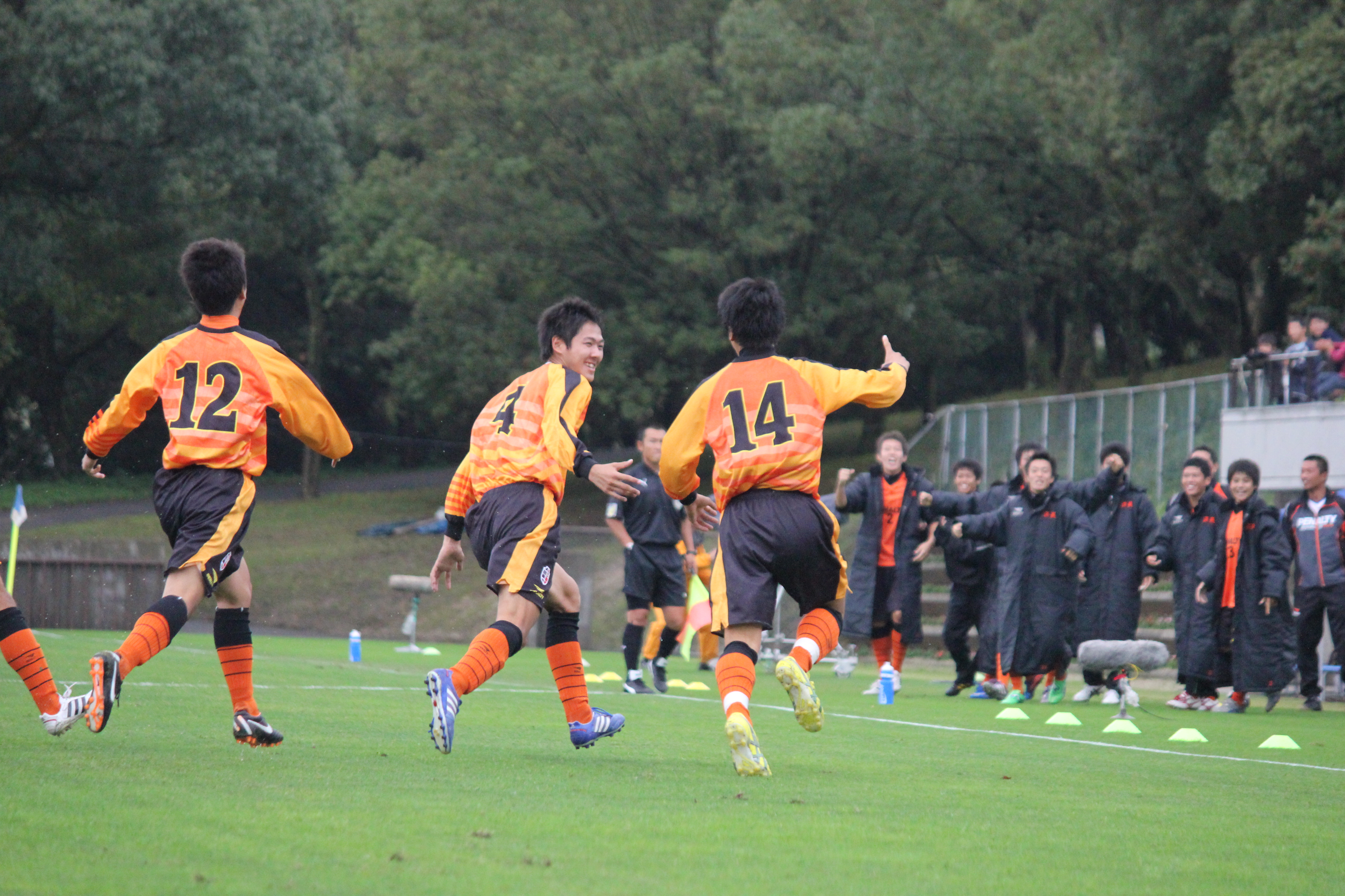 親子で応援しよう高校サッカー 子どもに感じてほしいこと編 サカイク